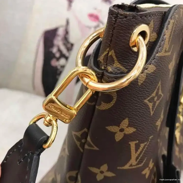 Fashionrep Bags 19B570427 LV 0712